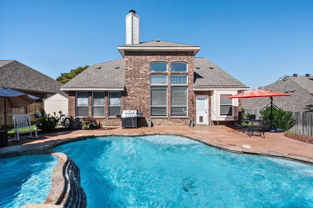 2959 Masters Court S Burleson TX 76028