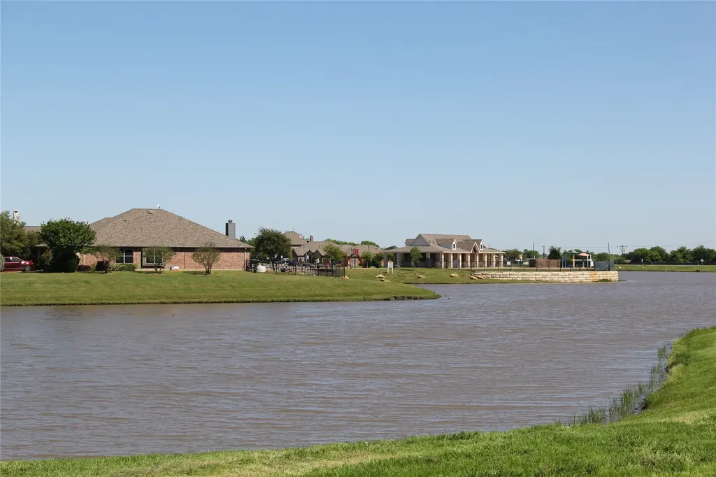 1813 Rushpea Drive Royse City TX 75189