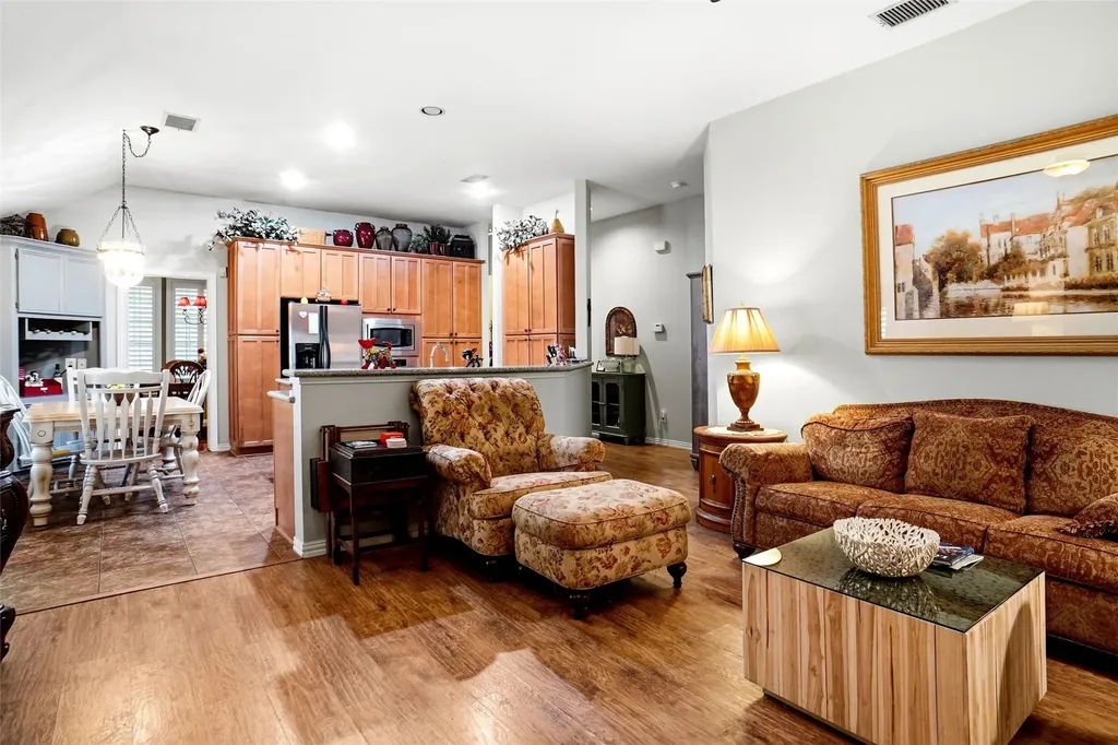 3127 Watercress Circle Arlington TX 76012