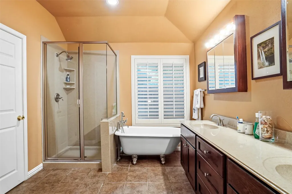 3127 Watercress Circle Arlington TX 76012
