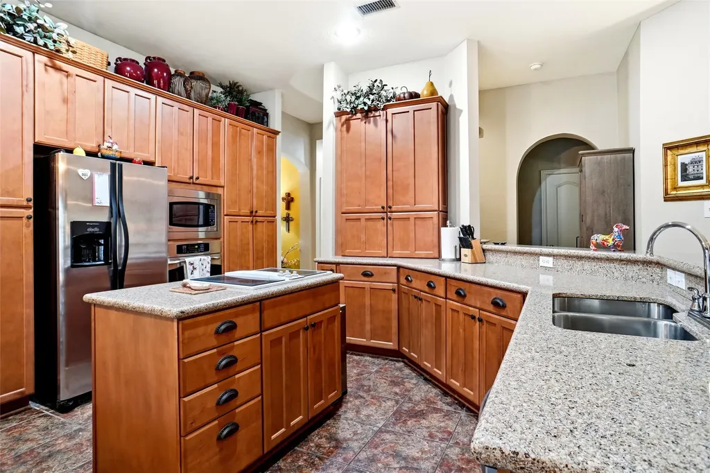 3127 Watercress Circle Arlington TX 76012