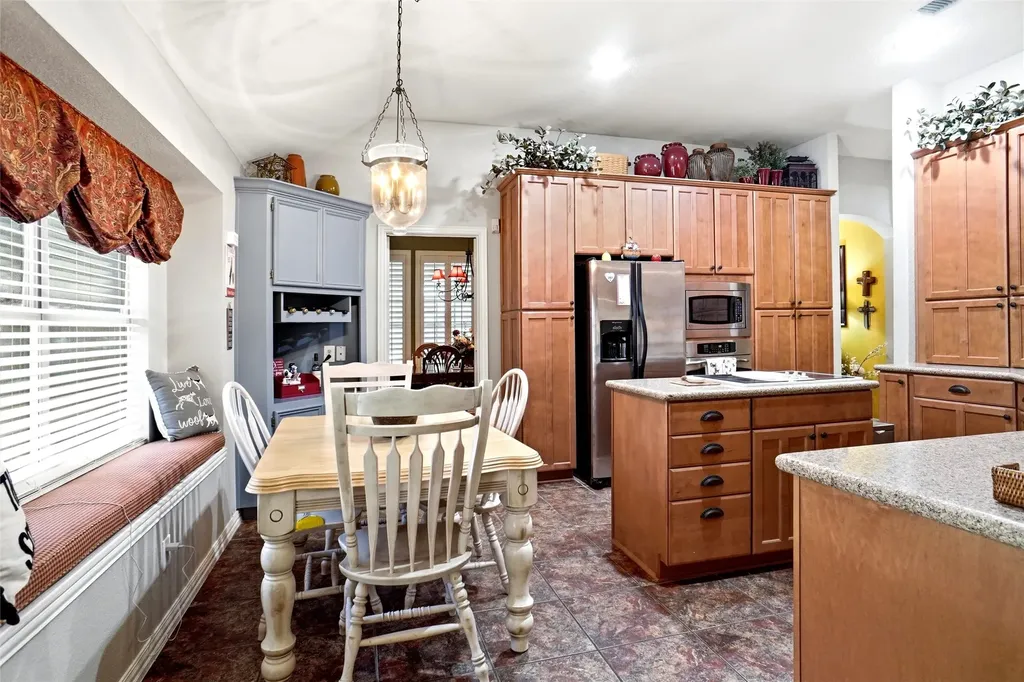 3127 Watercress Circle Arlington TX 76012