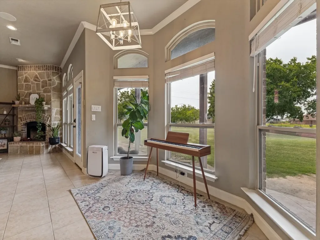 5584 Justine Place Fort Worth TX 76126