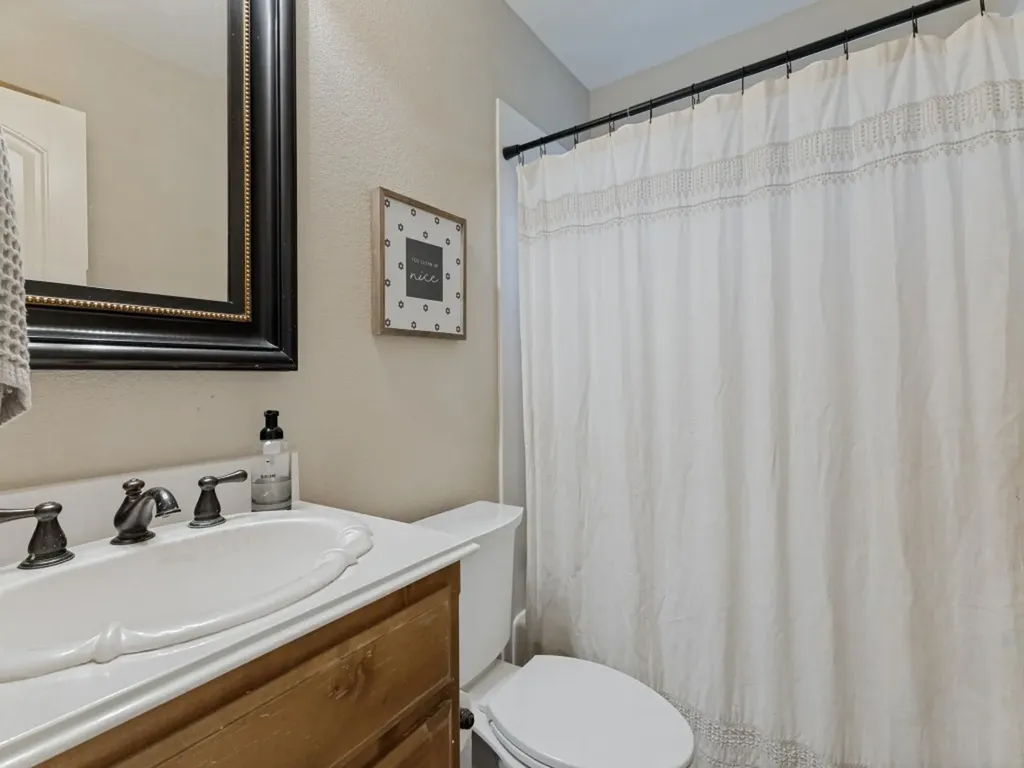 5584 Justine Place Fort Worth TX 76126