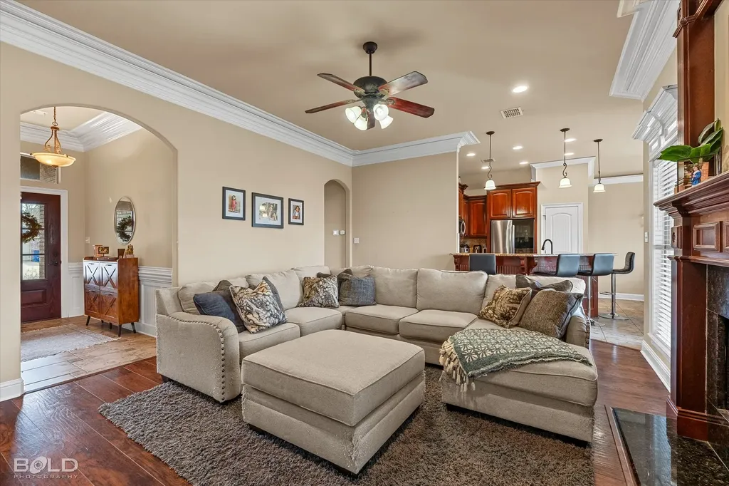 337 Wood Springs Haughton LA 71037