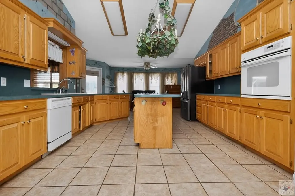 100 Barfield Lane New Boston TX 75570