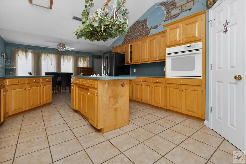 100 Barfield Lane New Boston TX 75570