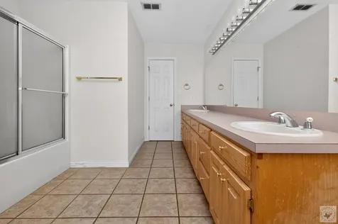 100 Barfield Lane New Boston TX 75570