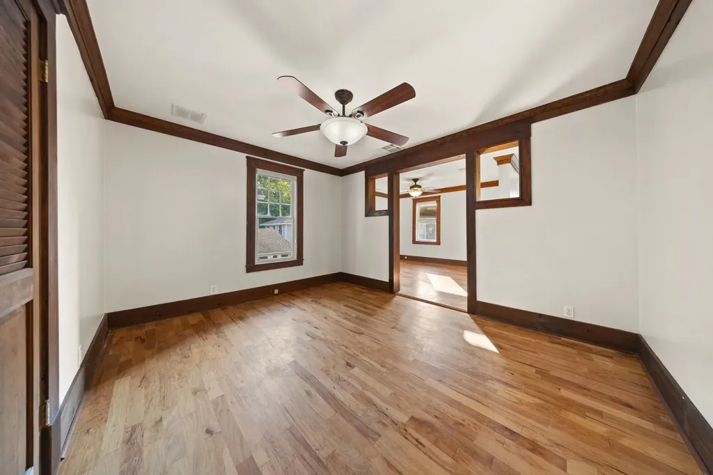 4933 Victor Street Dallas TX 75214