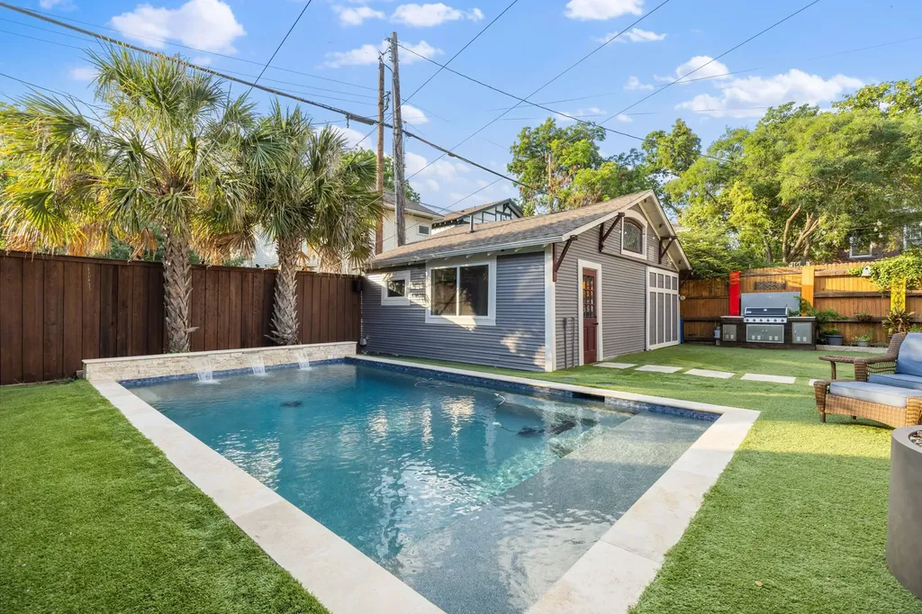 4933 Victor Street Dallas TX 75214