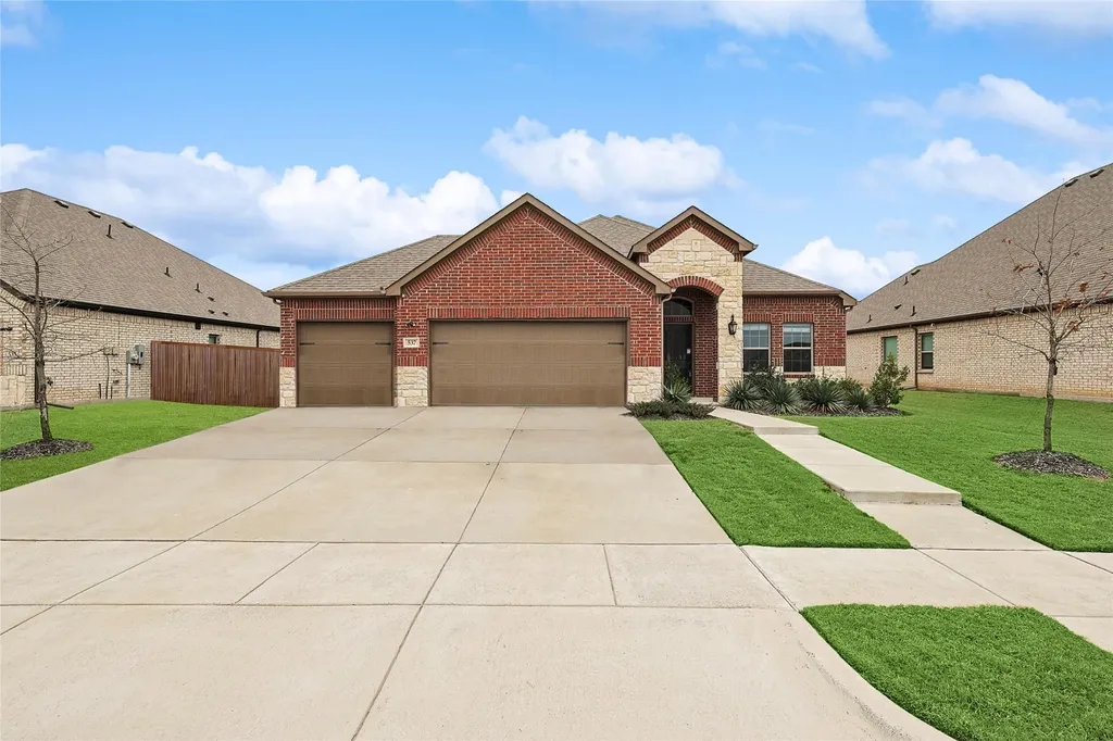 537 Oleander Drive Royse City TX 75189