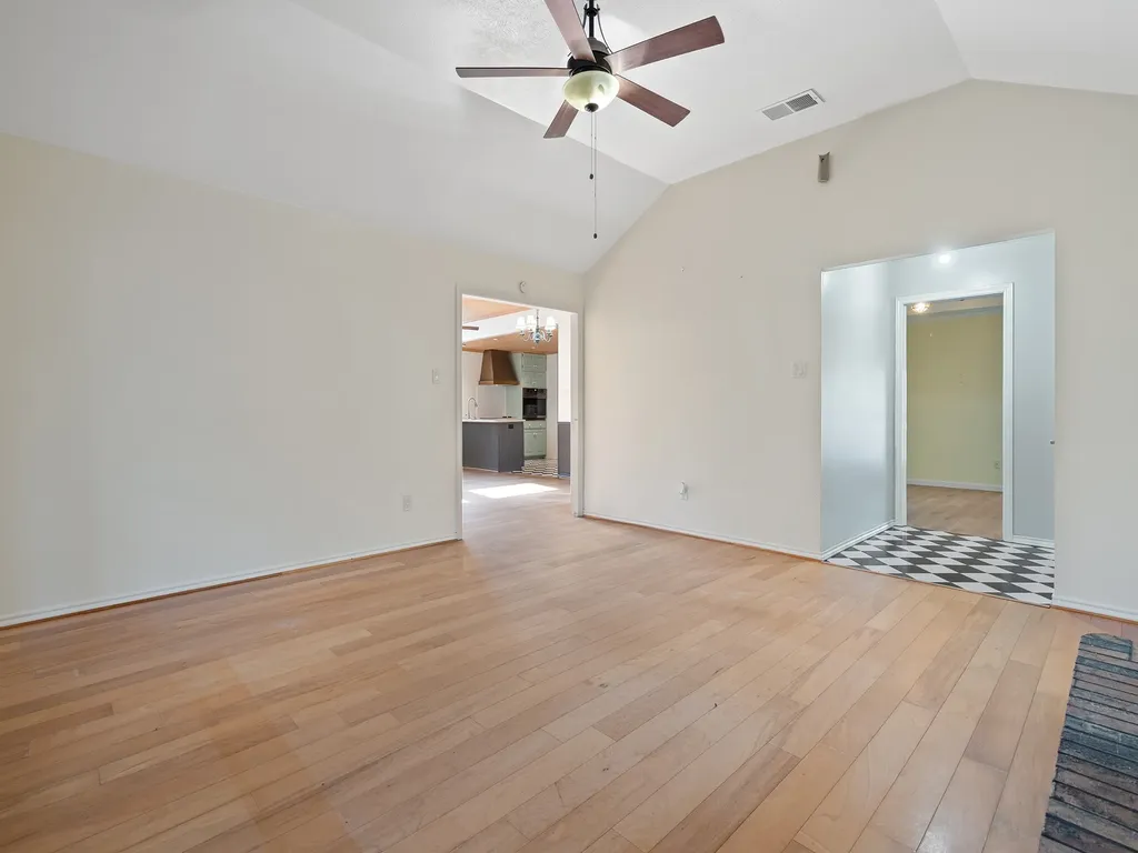 3113 Canton Street Greenville TX 75402