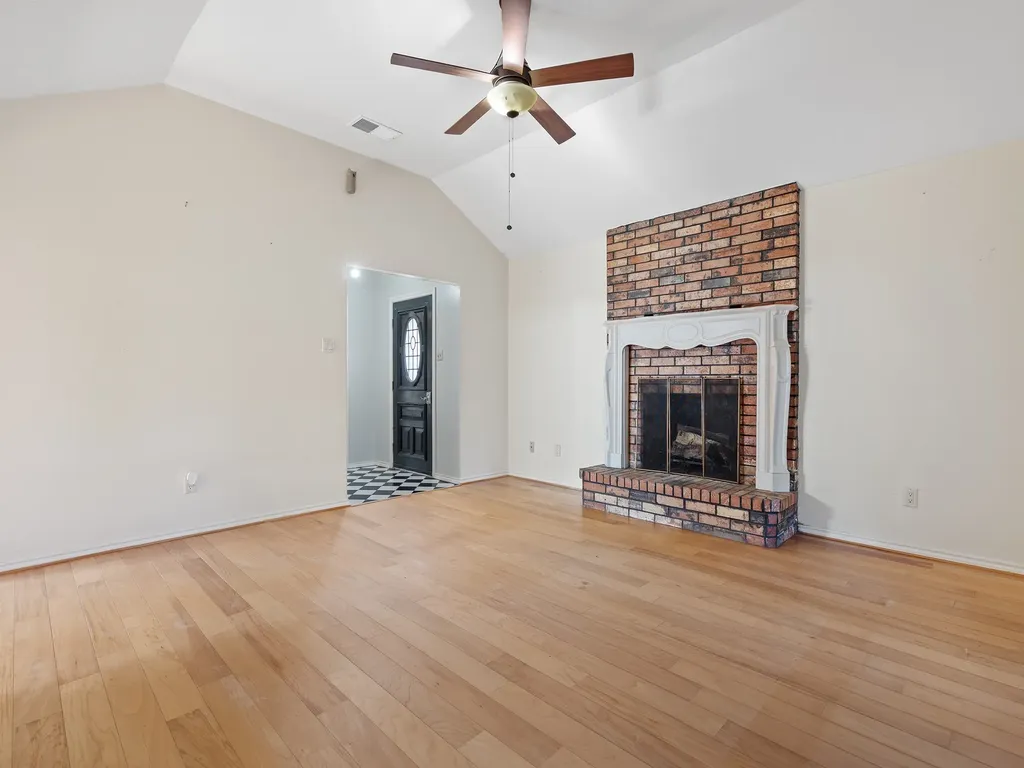 3113 Canton Street Greenville TX 75402