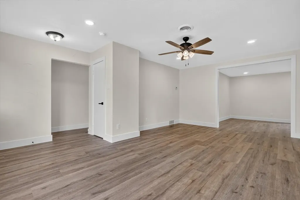 2129 Cliff Park Fort Worth TX 76134