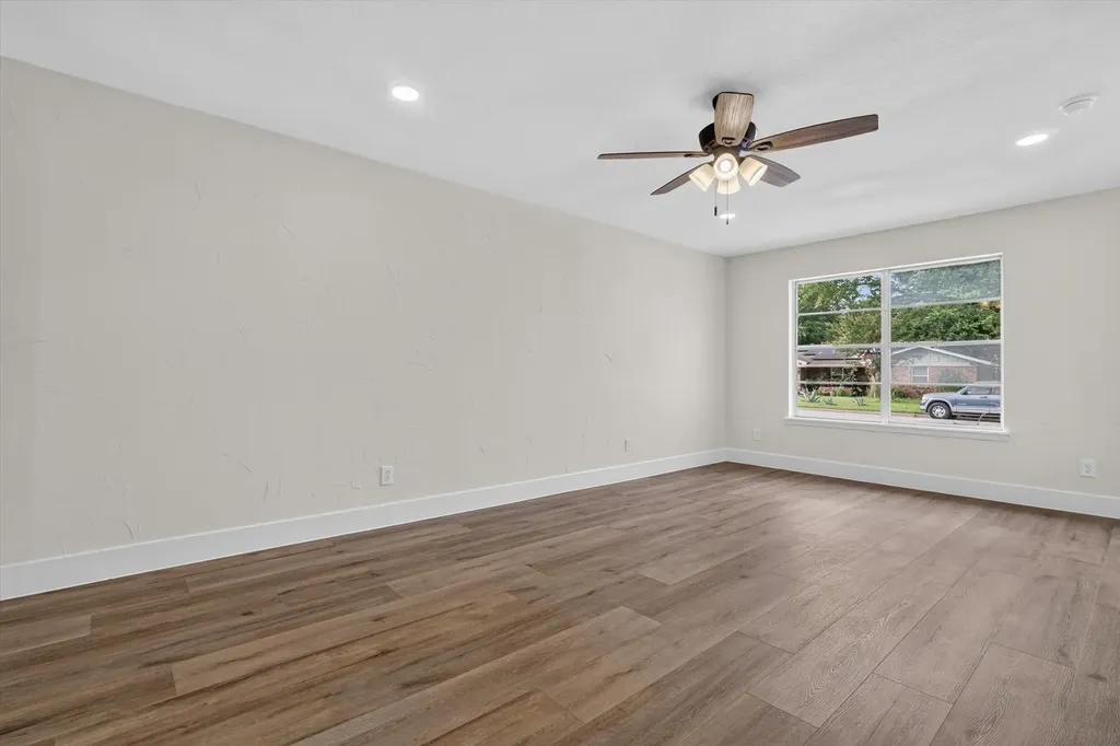 2129 Cliff Park Fort Worth TX 76134