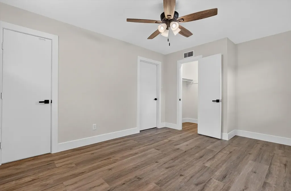 2129 Cliff Park Fort Worth TX 76134