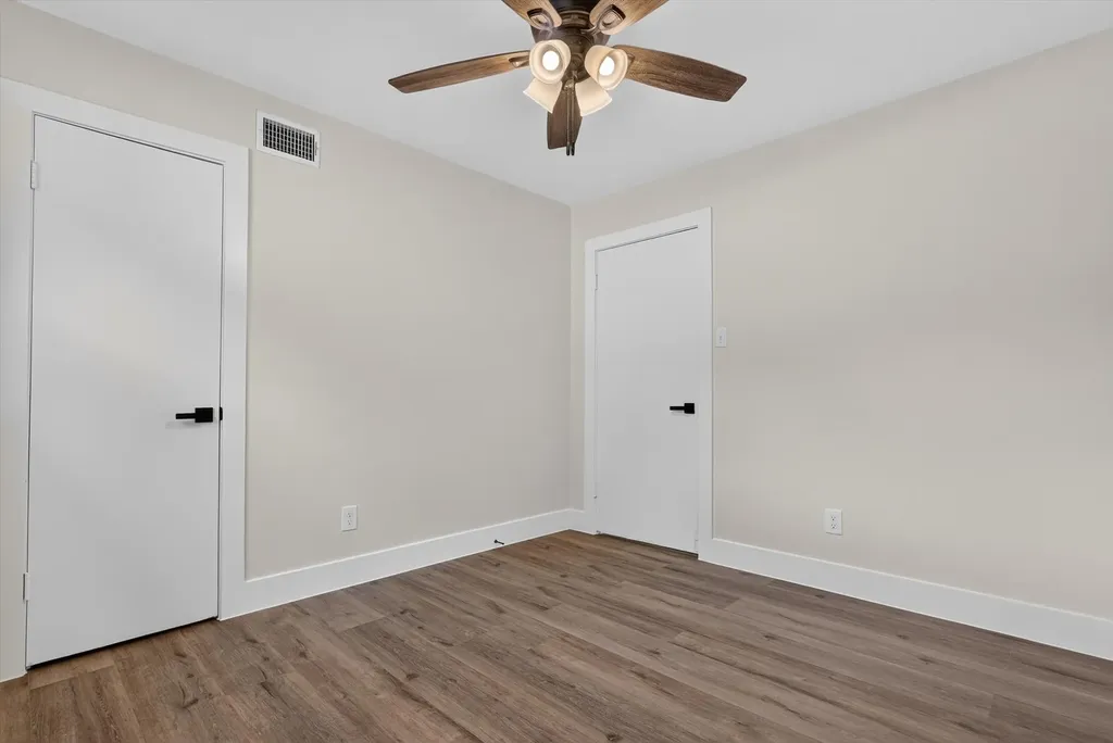 2129 Cliff Park Fort Worth TX 76134
