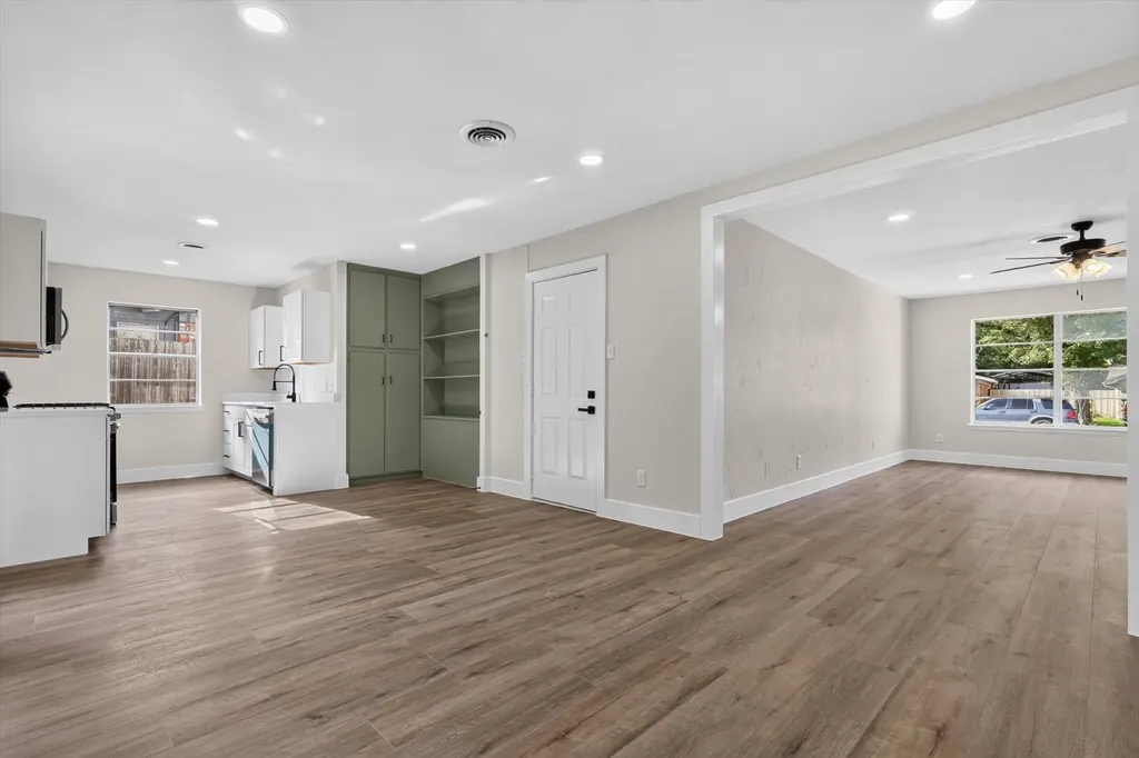 2129 Cliff Park Fort Worth TX 76134
