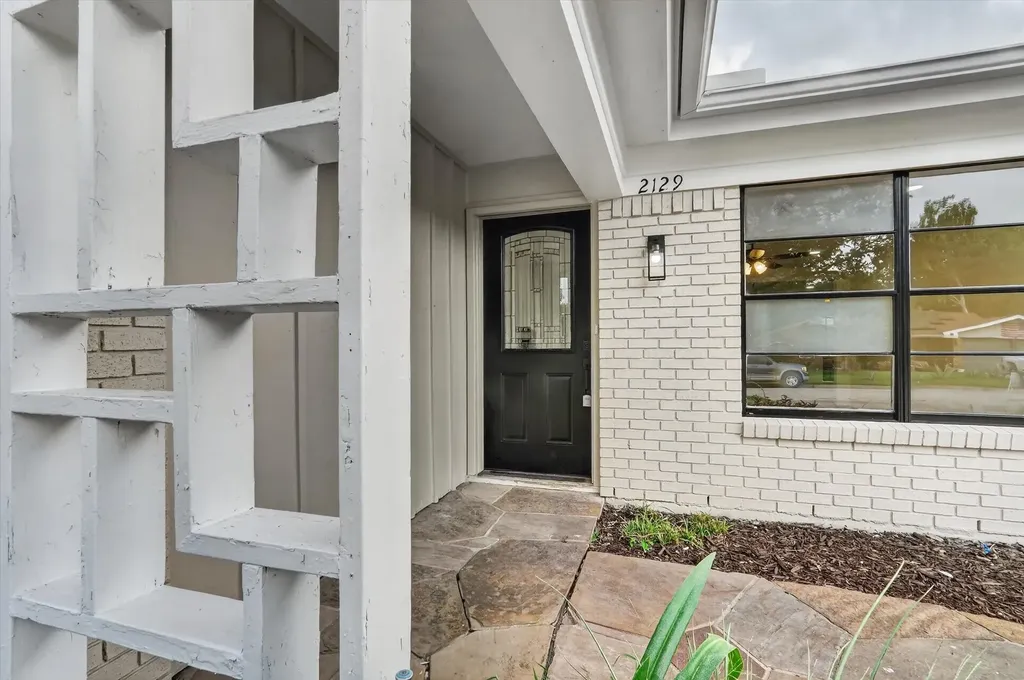 2129 Cliff Park Fort Worth TX 76134