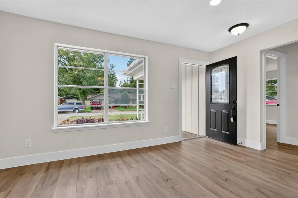 2129 Cliff Park Fort Worth TX 76134