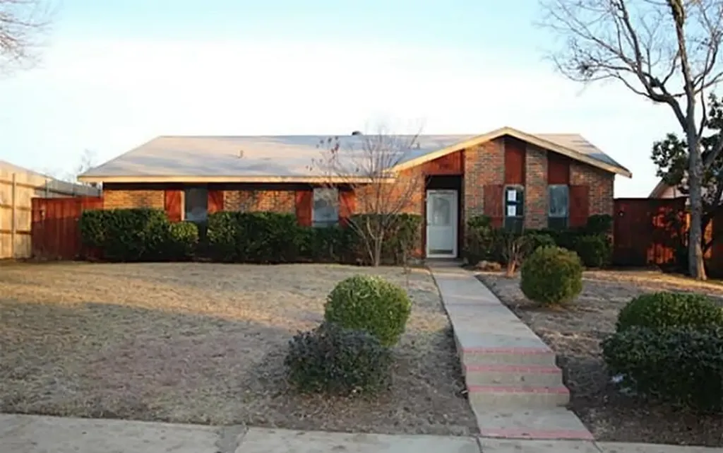 2921 Collins Boulevard Garland TX 75044