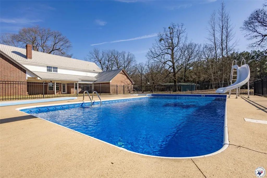 2735 Daniels Chapel Road New Boston TX 75570