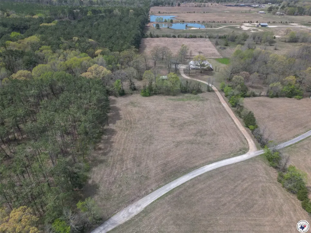 2735 Daniels Chapel Road New Boston TX 75570