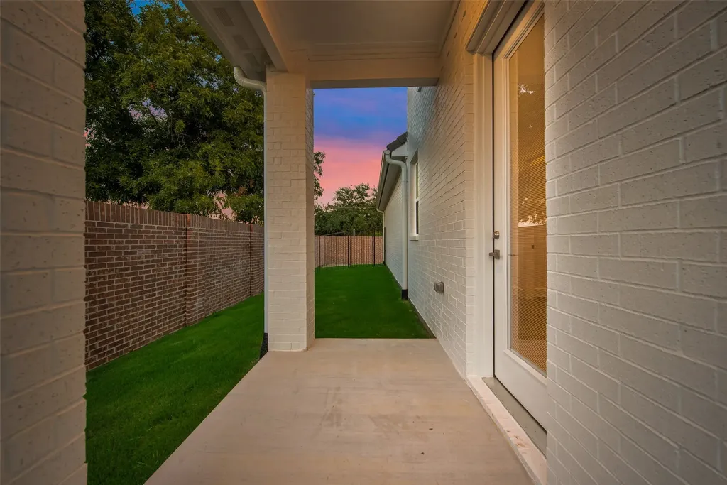 101 Magnolia Lane Westworth Village TX 76114