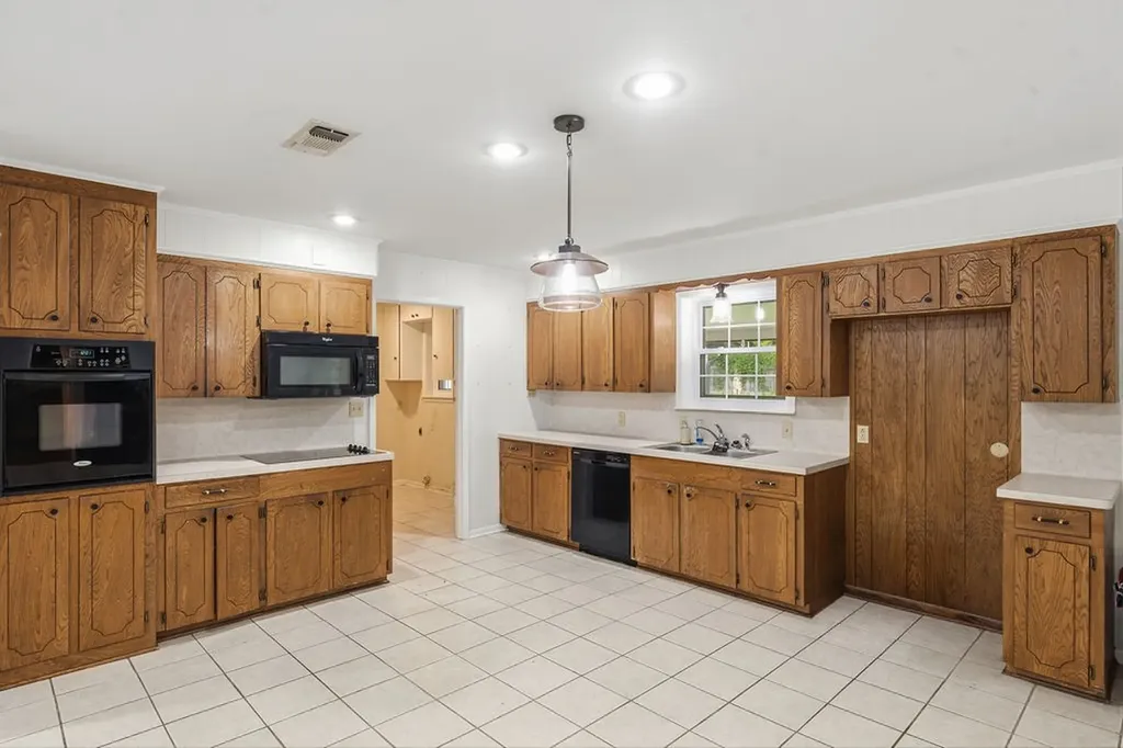 704 Marion Drive Winnsboro TX 75494