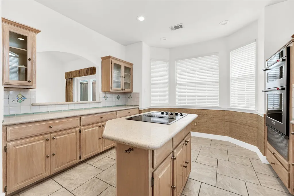 6064 Buffridge Trail Dallas TX 75252