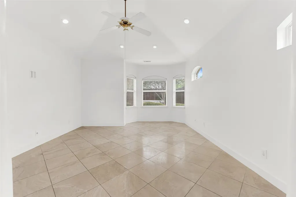 6064 Buffridge Trail Dallas TX 75252