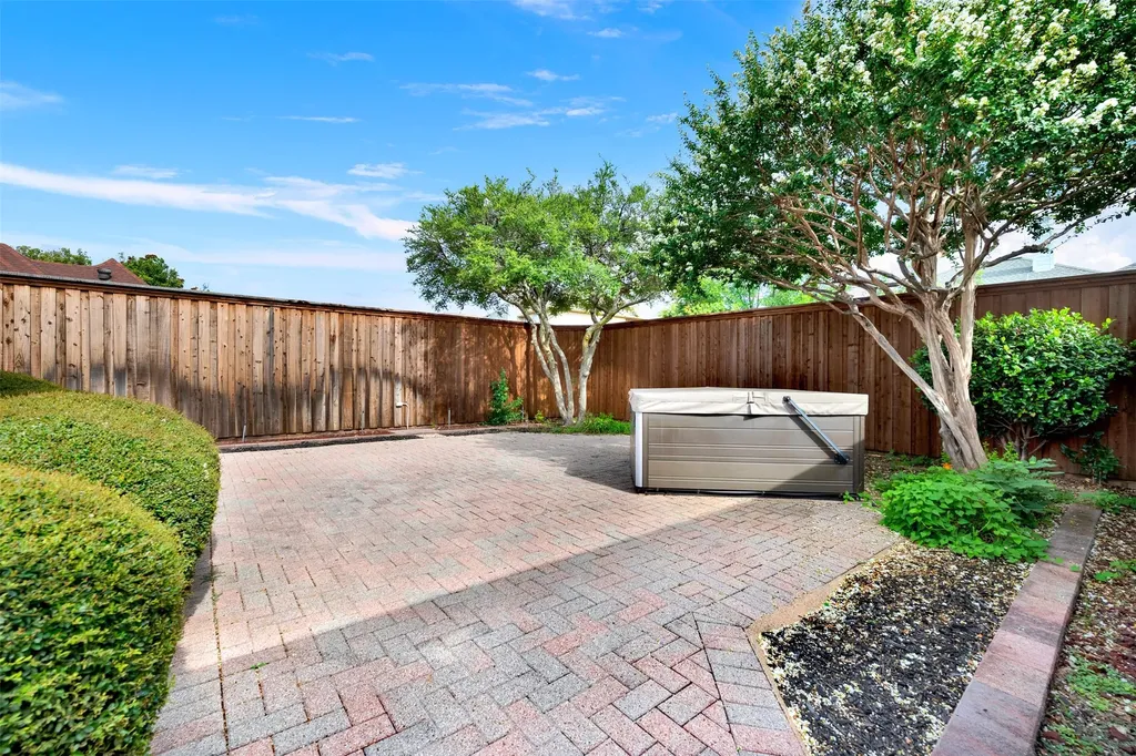 6064 Buffridge Trail Dallas TX 75252