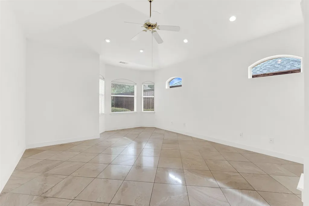 6064 Buffridge Trail Dallas TX 75252