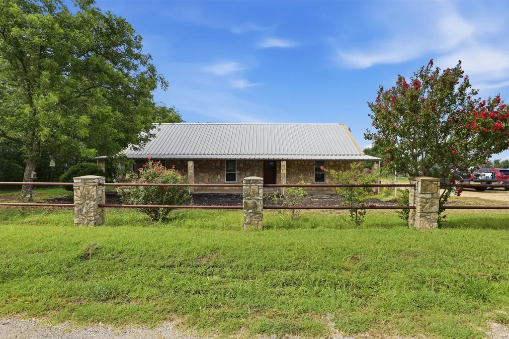 5377 Fm 219 W Carlton TX 76436