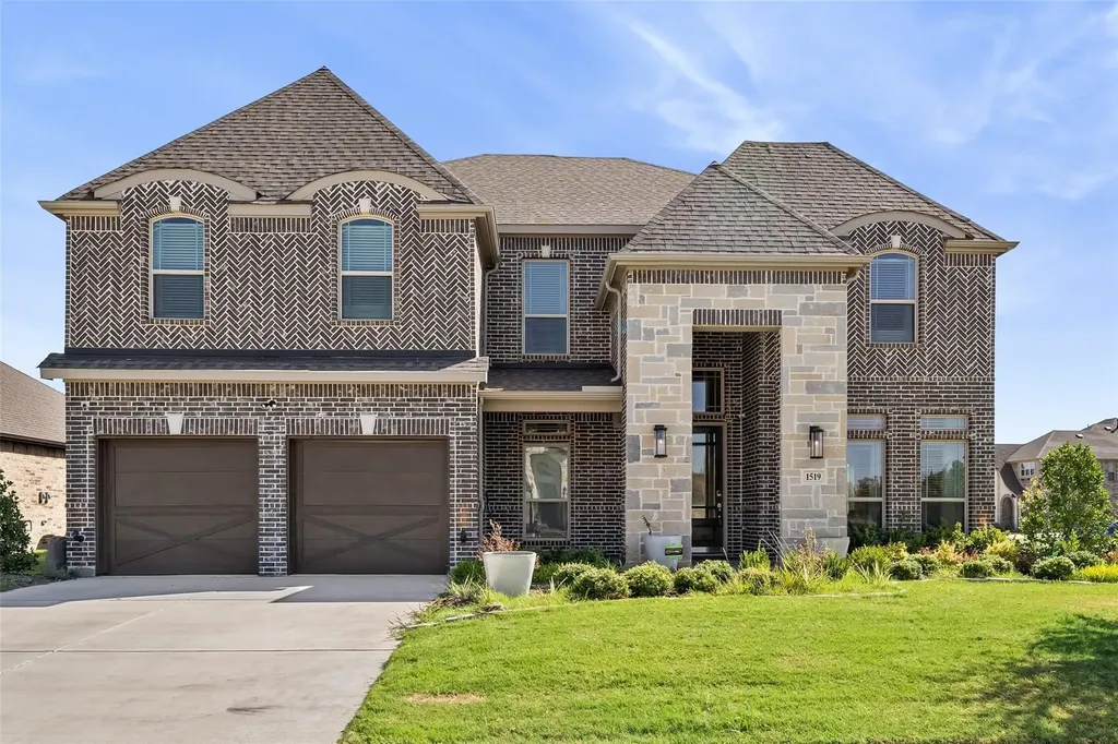 1519 Nighthawk Lane Mansfield TX 76063