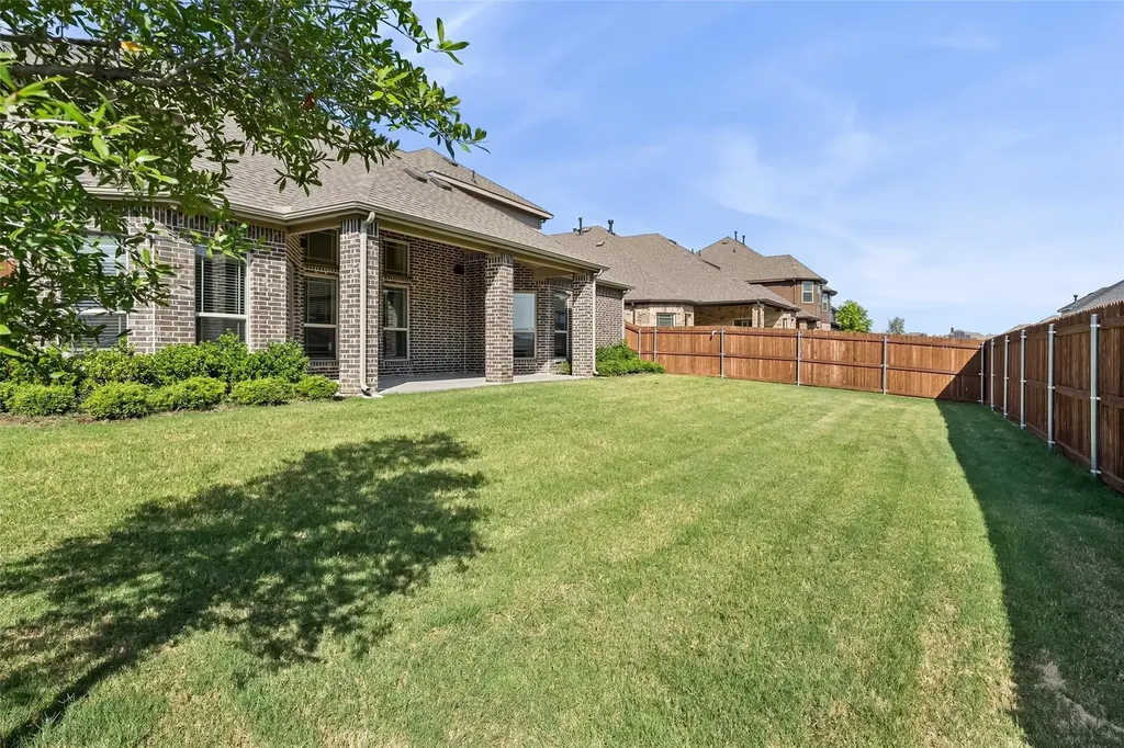 1519 Nighthawk Lane Mansfield TX 76063
