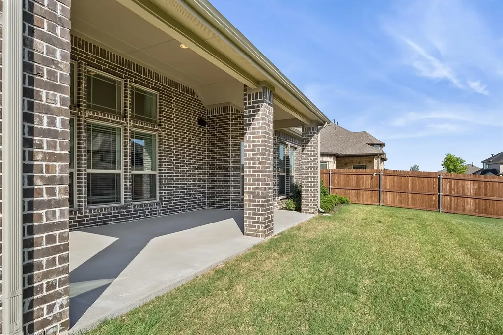1519 Nighthawk Lane Mansfield TX 76063