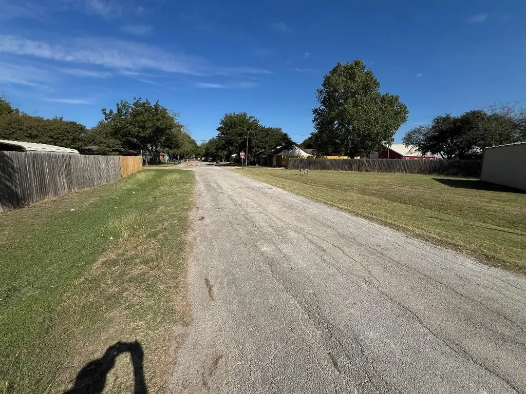 804 S Bosque Street Whitney TX 76692