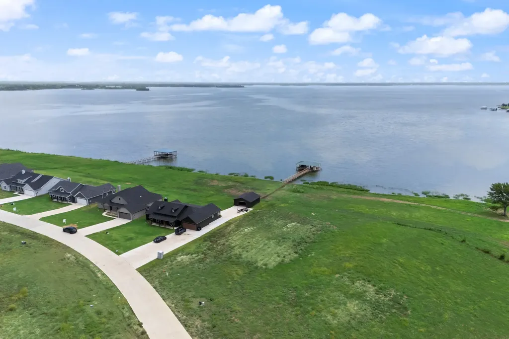 208 Caro Drive West Tawakoni TX 75474