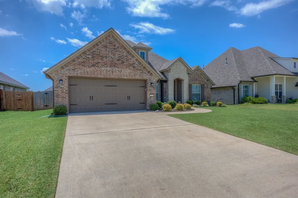 713 Abita Chase Bossier City LA 71111
