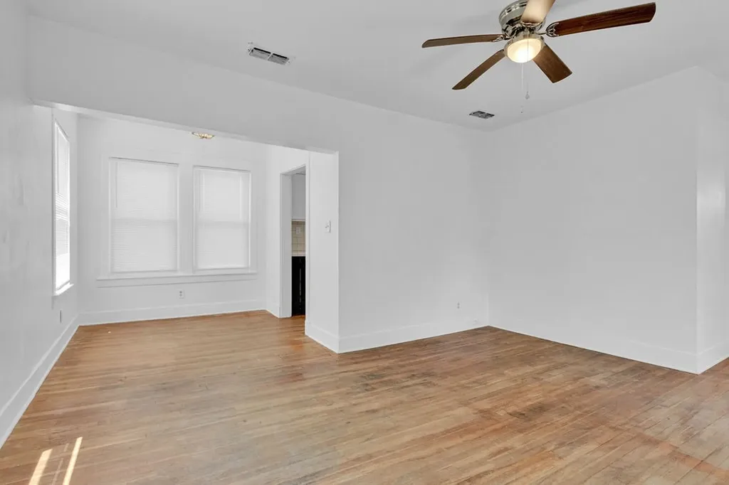 831 W Houston Street Tyler TX 75702