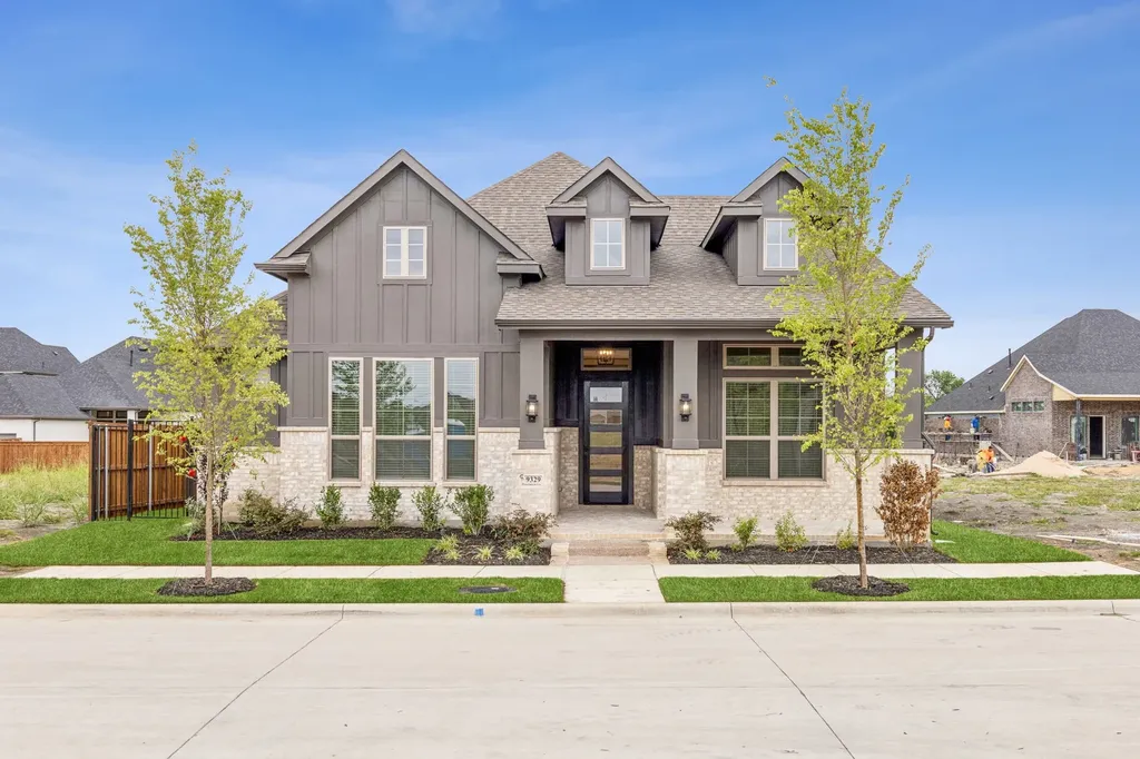 9221 Persimmon Lane Mesquite TX 75126