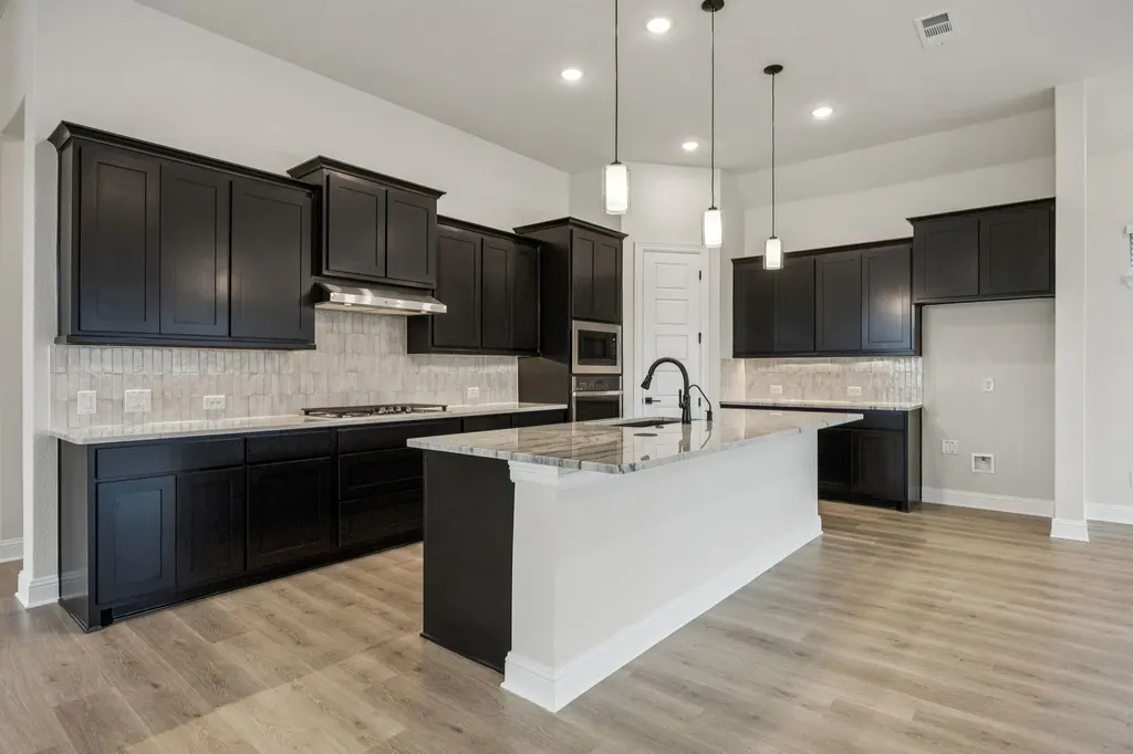9221 Persimmon Lane Mesquite TX 75126