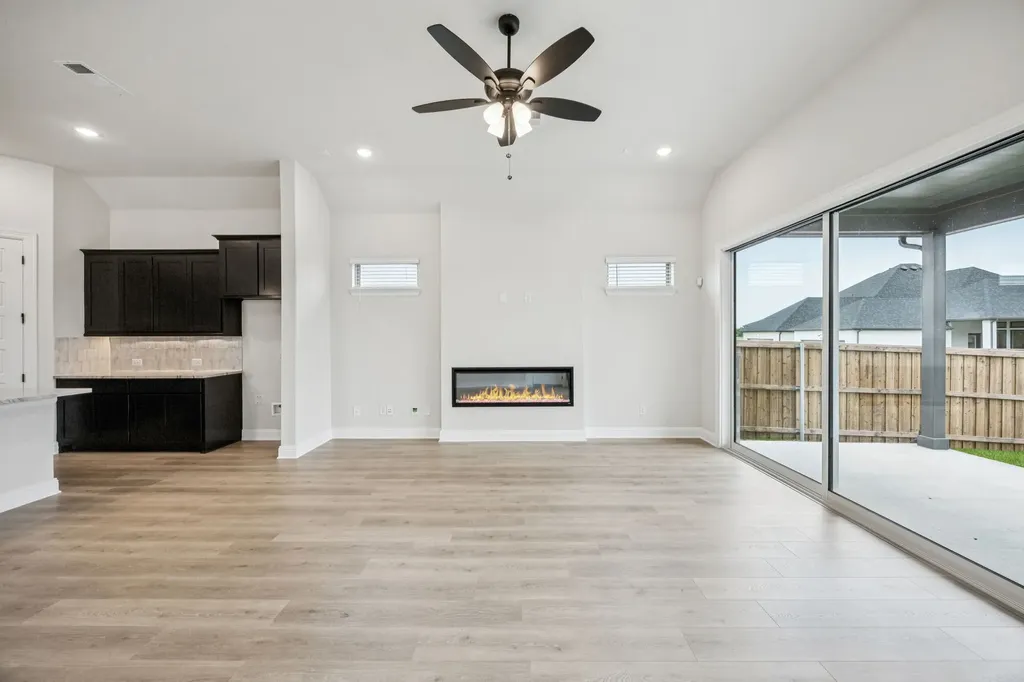 9221 Persimmon Lane Mesquite TX 75126