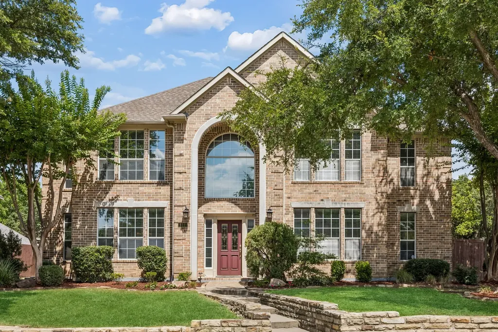 122 Woodland Cove Coppell TX 75019