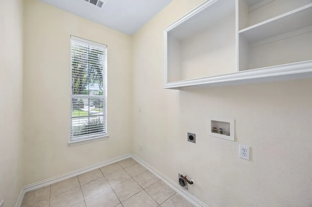 122 Woodland Cove Coppell TX 75019