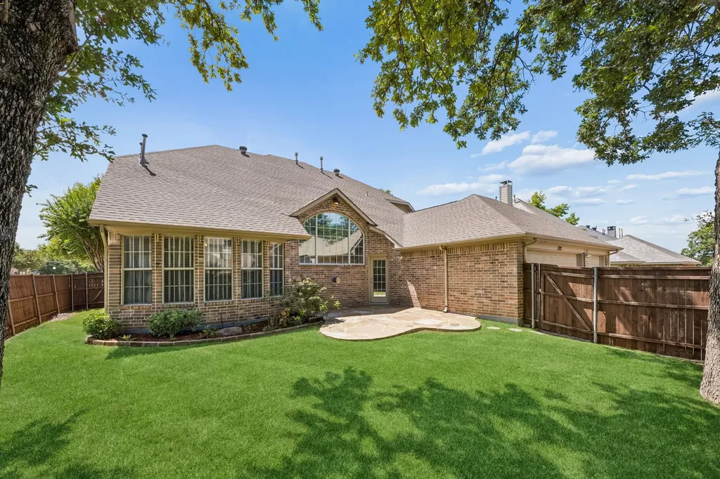 122 Woodland Cove Coppell TX 75019