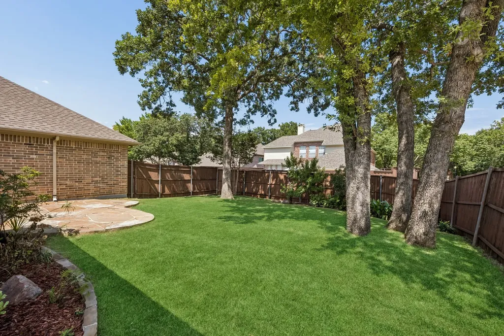 122 Woodland Cove Coppell TX 75019