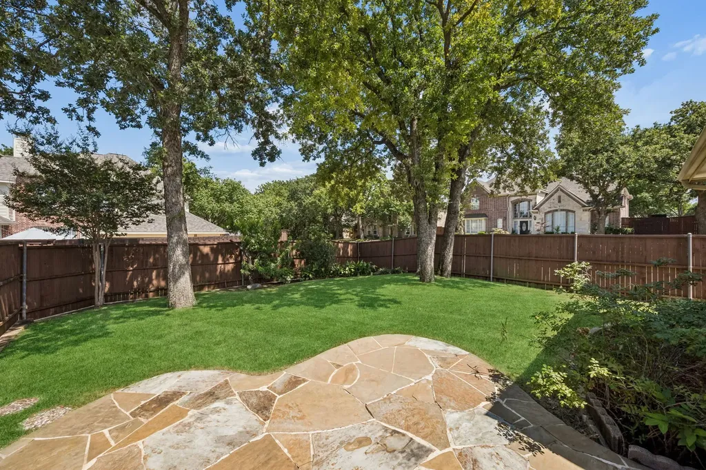 122 Woodland Cove Coppell TX 75019