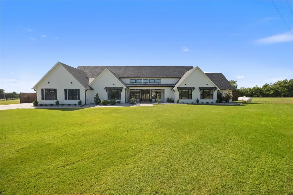 4884 County Road 2216 Caddo Mills TX 75135